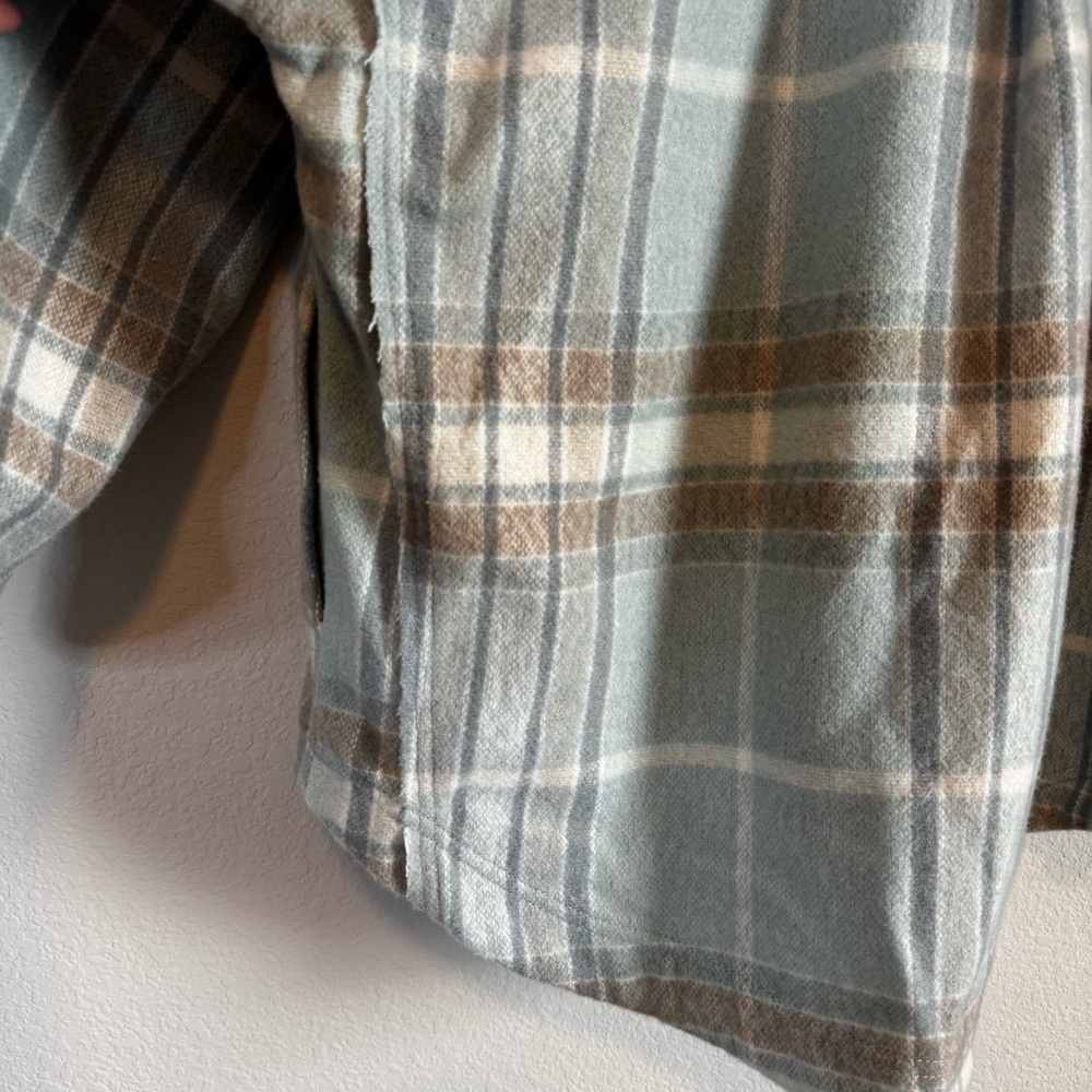 Free People We The Free Cabin Cozy Blue Seagram Plaid Button Down Shacket Size S - Picture 11 of 11